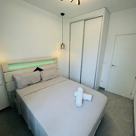 Calpe Luxury Nuevo Playa Centrico Parking Wifi Aire Piscina Patio Apartamento